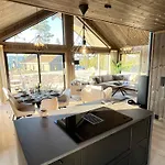 Luxury Home, Skiing, Sauna, Remote Office 内斯比恩