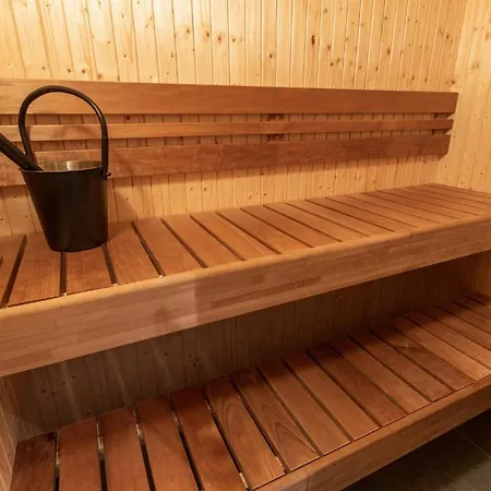 Luxury Home, Skiing, Sauna, Remote Office