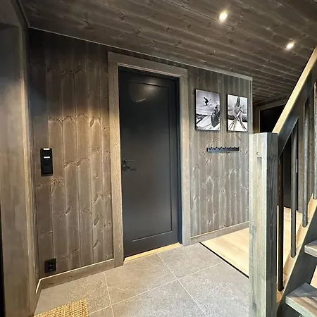 Luxury Home, Skiing, Sauna, Remote Office Feriehus