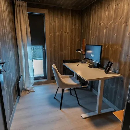 Luxury Home, Skiing, Sauna, Remote Office Дом отдыха *