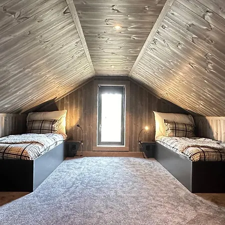 Luxury Home, Skiing, Sauna, Remote Office * Несбиен