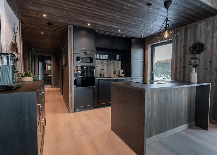 Luxury Home, Skiing, Sauna, Remote Office