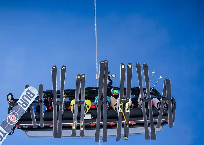 Luxury Home, Skiing, Sauna, Remote Office Σπίτι διακοπών *