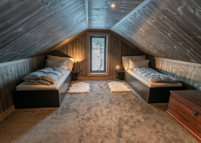 Luxury Home, Skiing, Sauna, Remote Office *