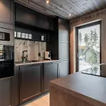 Luxury Home, Skiing, Sauna, Remote Office *