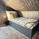 Luxury Home, Skiing, Sauna, Remote Office Dom wakacyjny